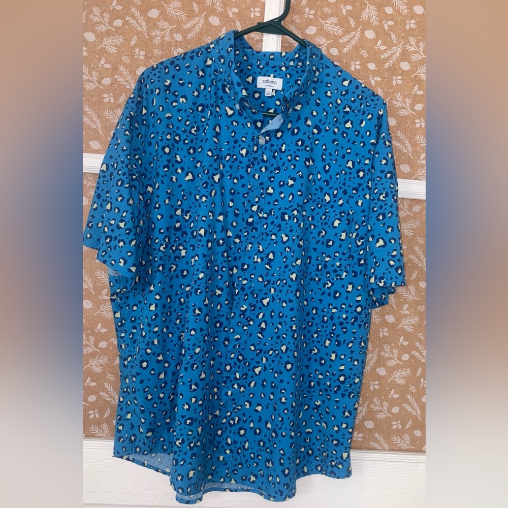 crown & ivy Blue Leopard Print Casual Button Down Shirt